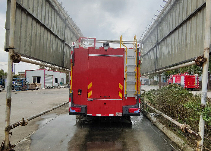 213KW 1190NM 6500L Water Tanker Fire Truck